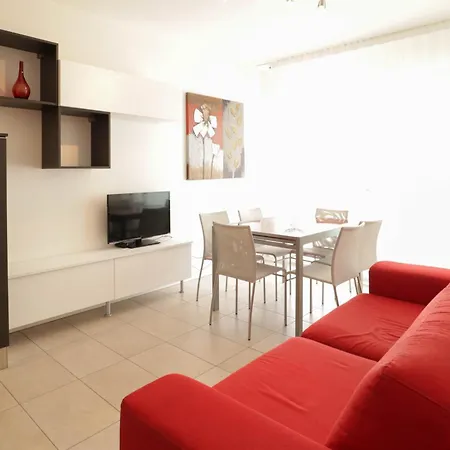 Laguna Park Apartment